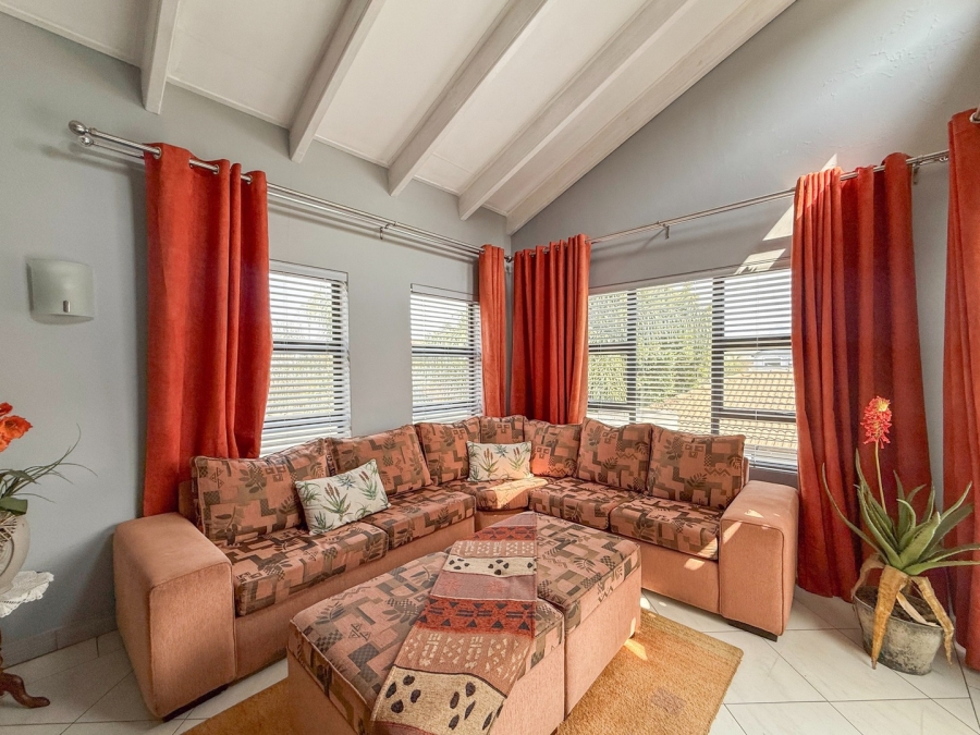 7 Bedroom Property for Sale in Melodie North West